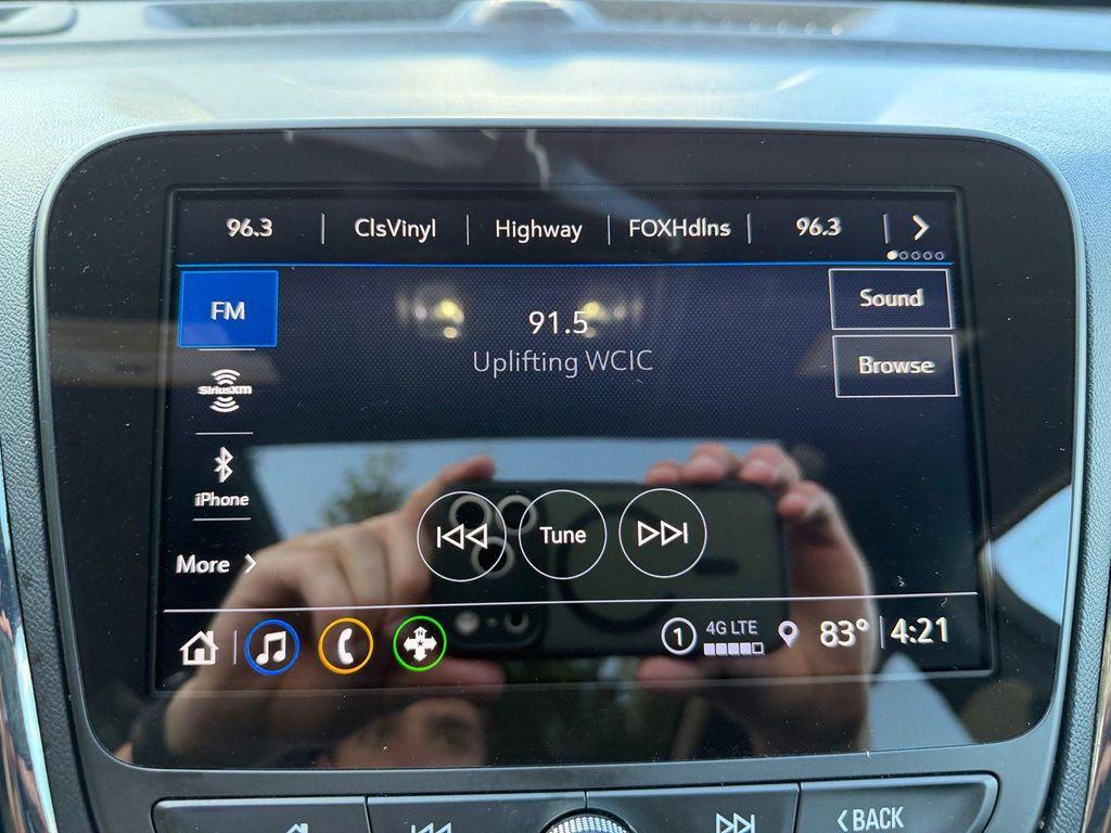 used 2023 Chevrolet Equinox car, priced at $25,900