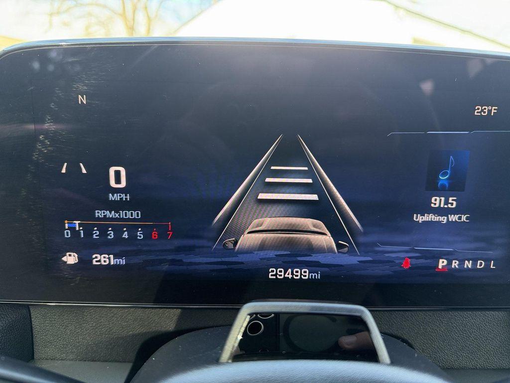 used 2024 Chevrolet Traverse car, priced at $33,900