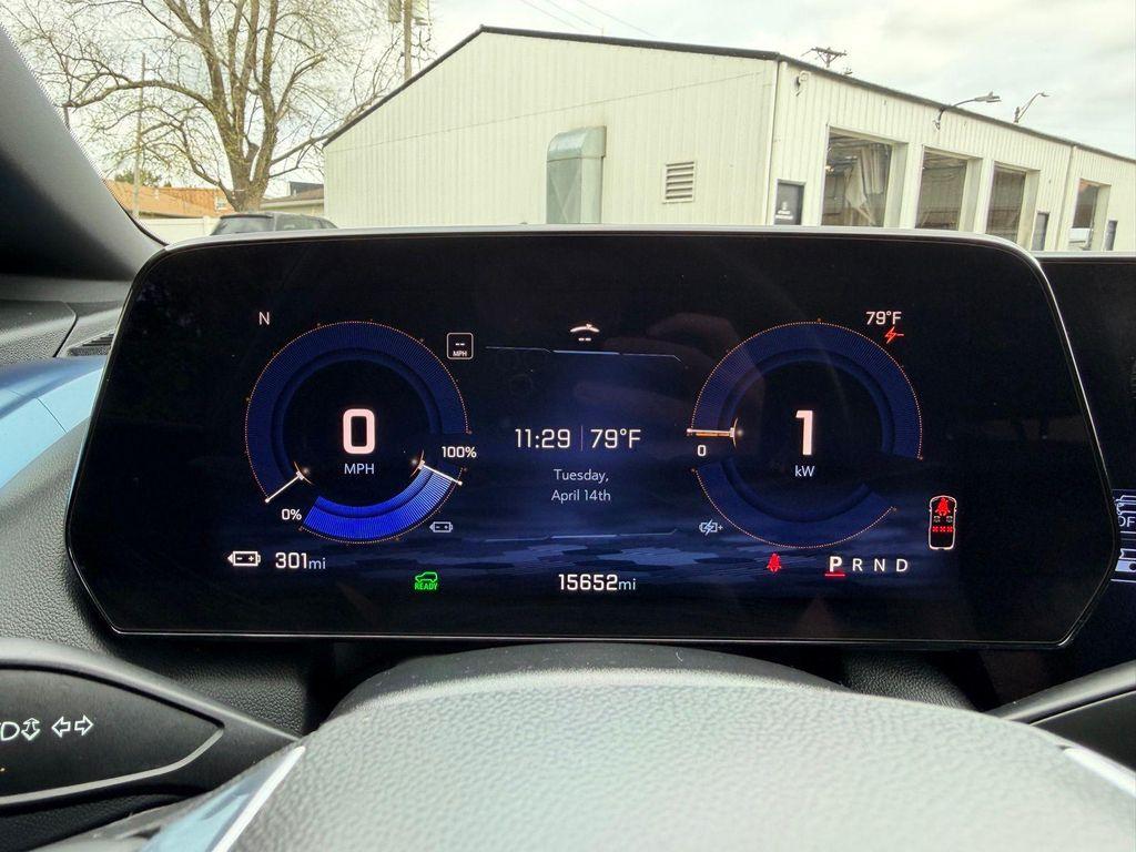 used 2025 Chevrolet Equinox EV car, priced at $25,900