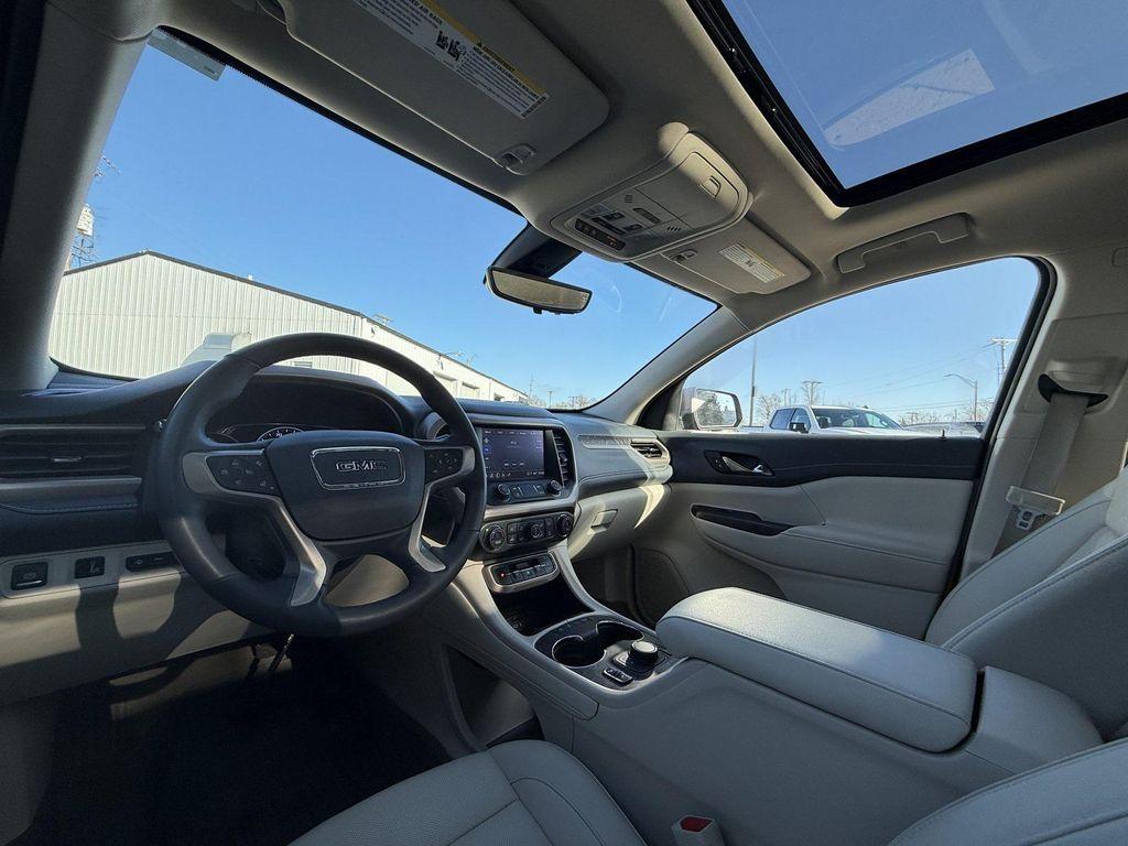 used 2023 GMC Acadia car, priced at $33,500