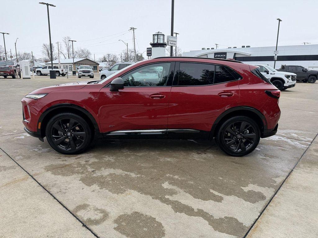 used 2025 Buick Envision car, priced at $28,400