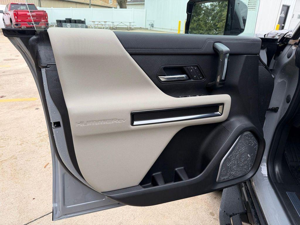 new 2026 GMC HUMMER EV SUV car, priced at $98,020