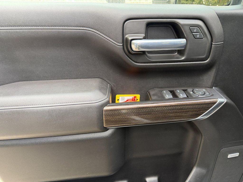 used 2021 Chevrolet Silverado 1500 car, priced at $31,000