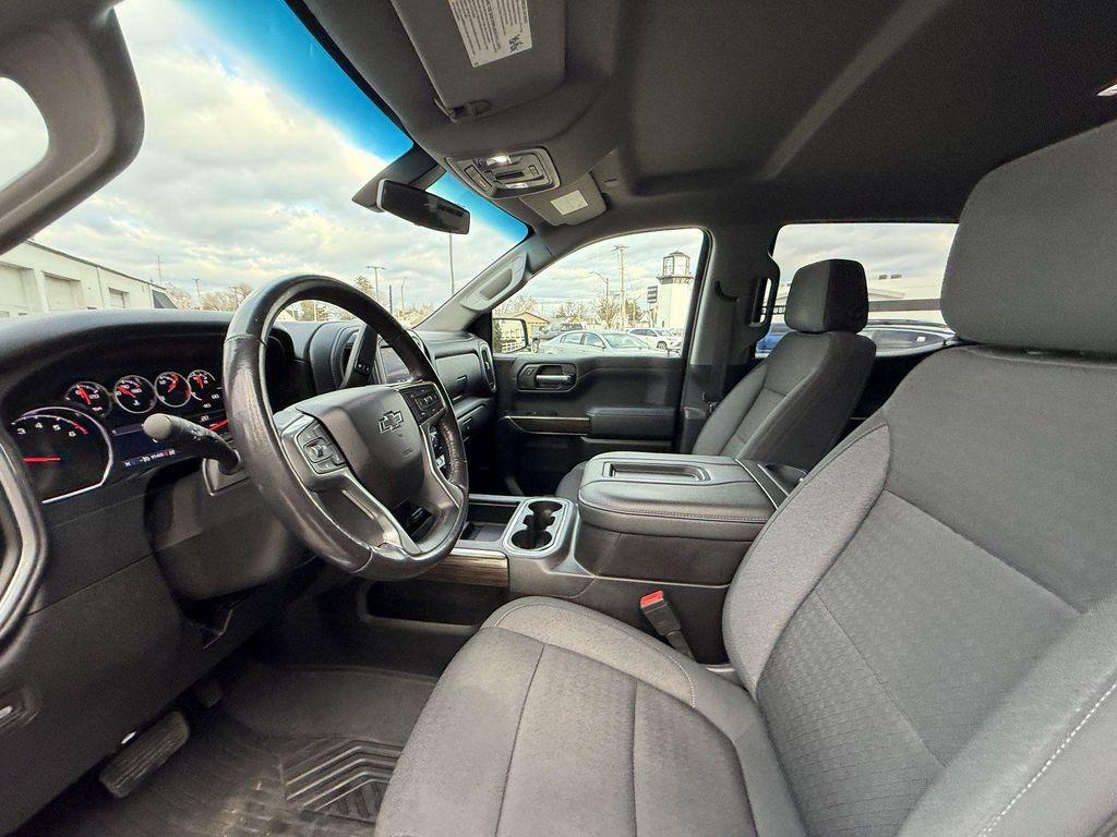used 2021 Chevrolet Silverado 1500 car, priced at $31,000
