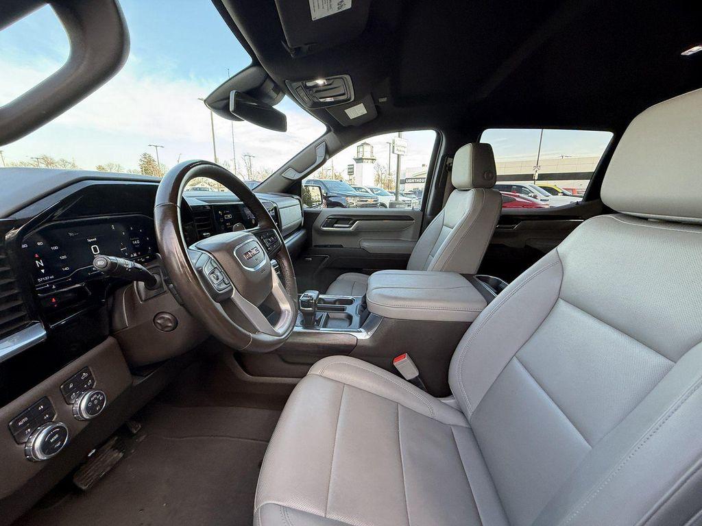used 2023 GMC Sierra 1500 car, priced at $41,000