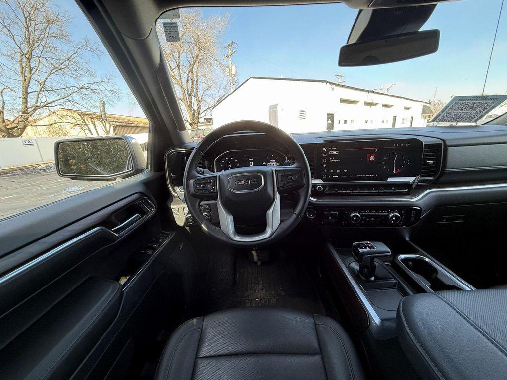 used 2024 GMC Sierra 1500 car, priced at $47,000