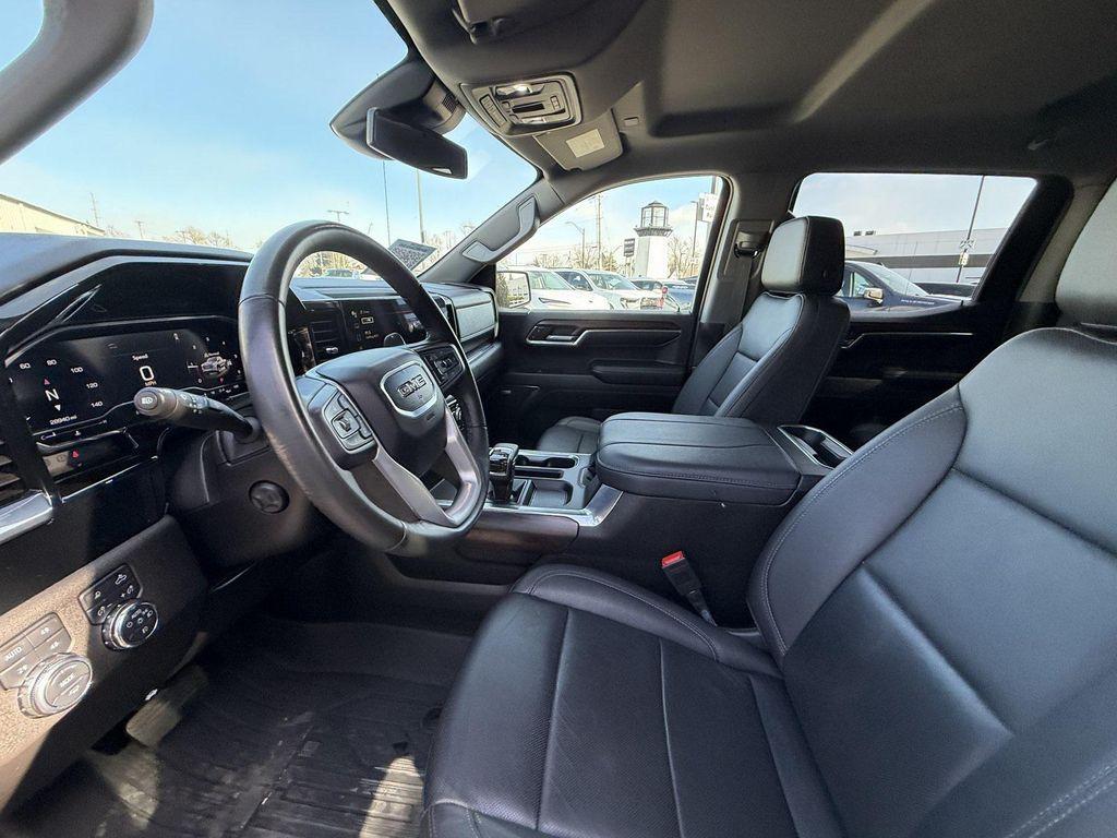 used 2024 GMC Sierra 1500 car, priced at $47,000