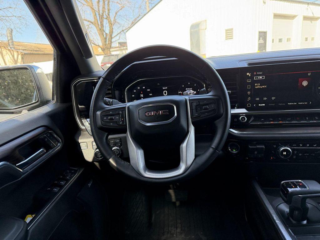 used 2024 GMC Sierra 1500 car, priced at $47,000