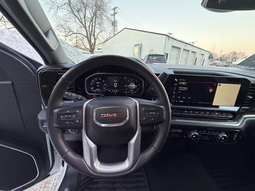 used 2025 GMC Sierra 1500 car, priced at $36,300