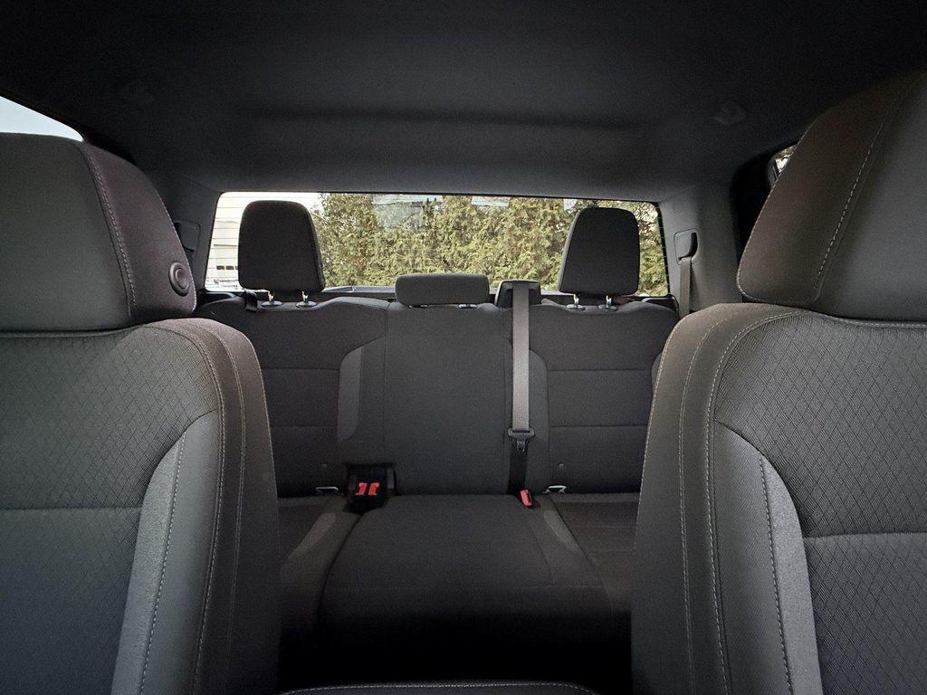 used 2025 GMC Sierra 1500 car, priced at $36,300