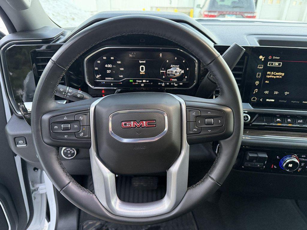 used 2025 GMC Sierra 1500 car, priced at $36,300