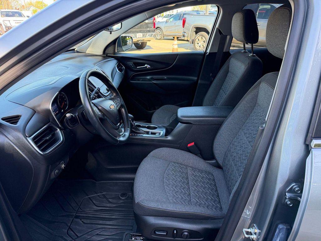 used 2024 Chevrolet Equinox car, priced at $25,600
