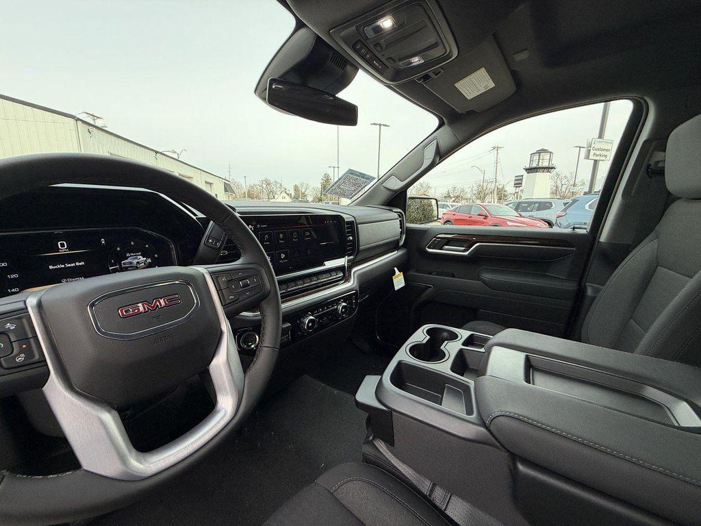 new 2026 GMC Sierra 1500 car, priced at $47,716