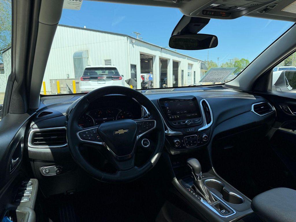 used 2024 Chevrolet Equinox car, priced at $26,600