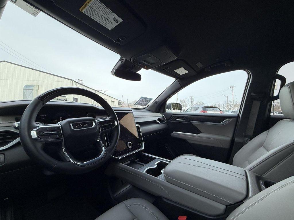 used 2024 GMC Acadia car, priced at $39,900