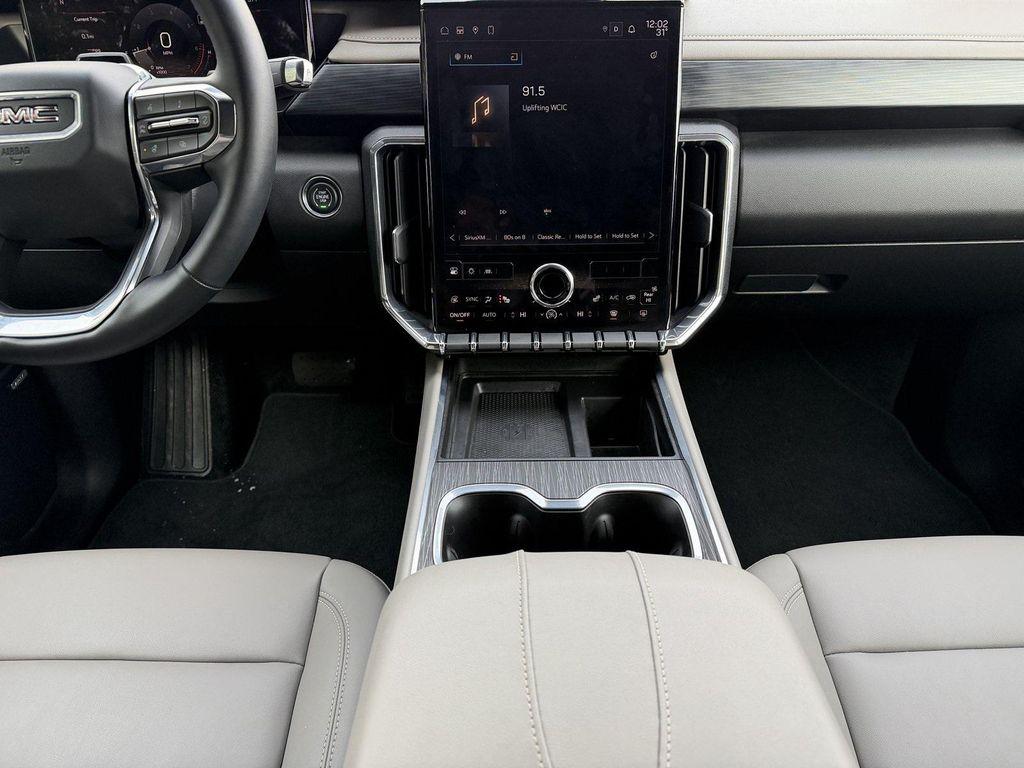 used 2024 GMC Acadia car, priced at $39,900