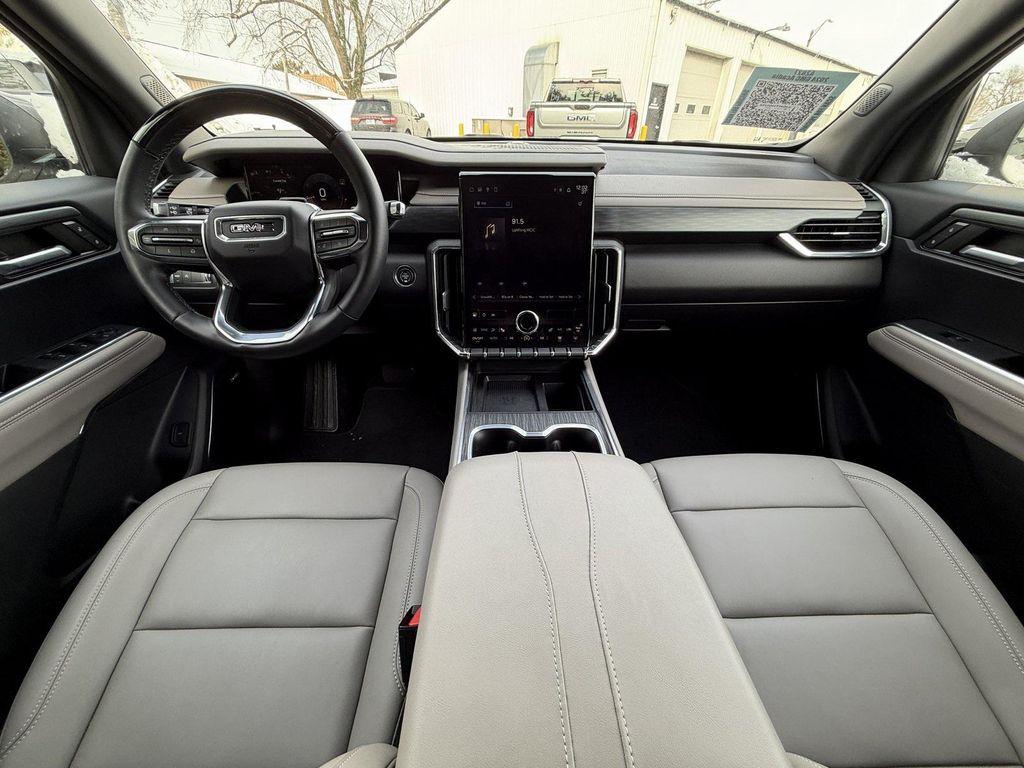 used 2024 GMC Acadia car, priced at $39,900