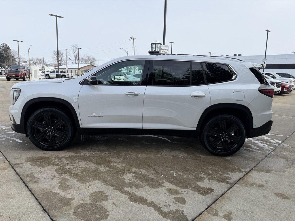 used 2024 GMC Acadia car, priced at $39,900