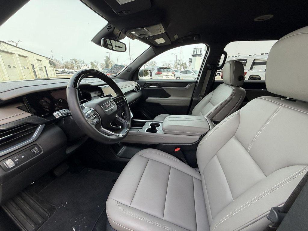 used 2024 GMC Acadia car, priced at $39,900