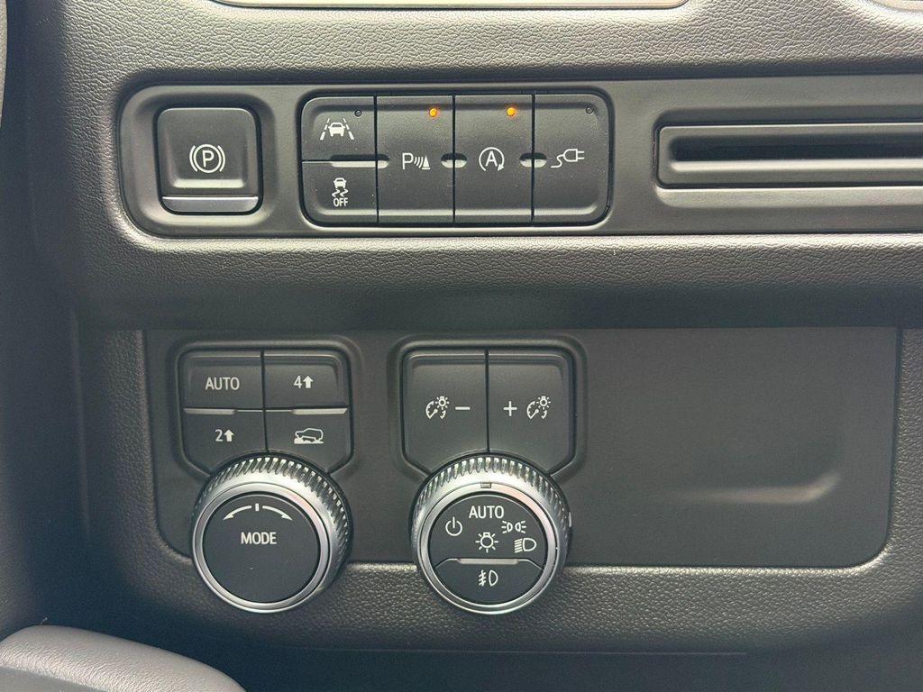 used 2021 GMC Yukon car, priced at $41,900