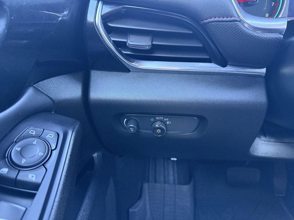 used 2023 Chevrolet Traverse car, priced at $29,500