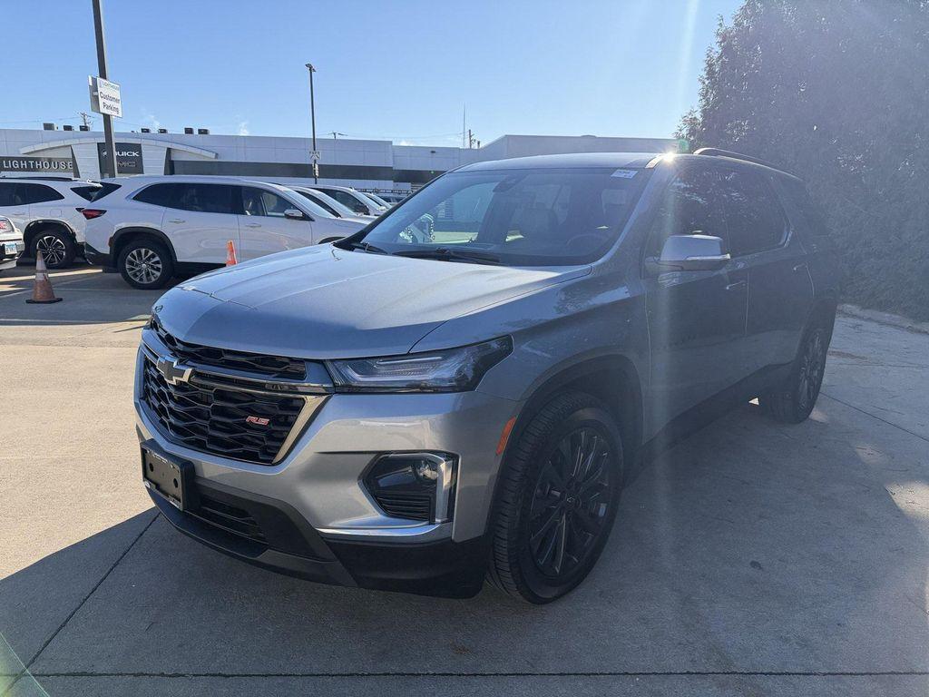 used 2023 Chevrolet Traverse car, priced at $29,500