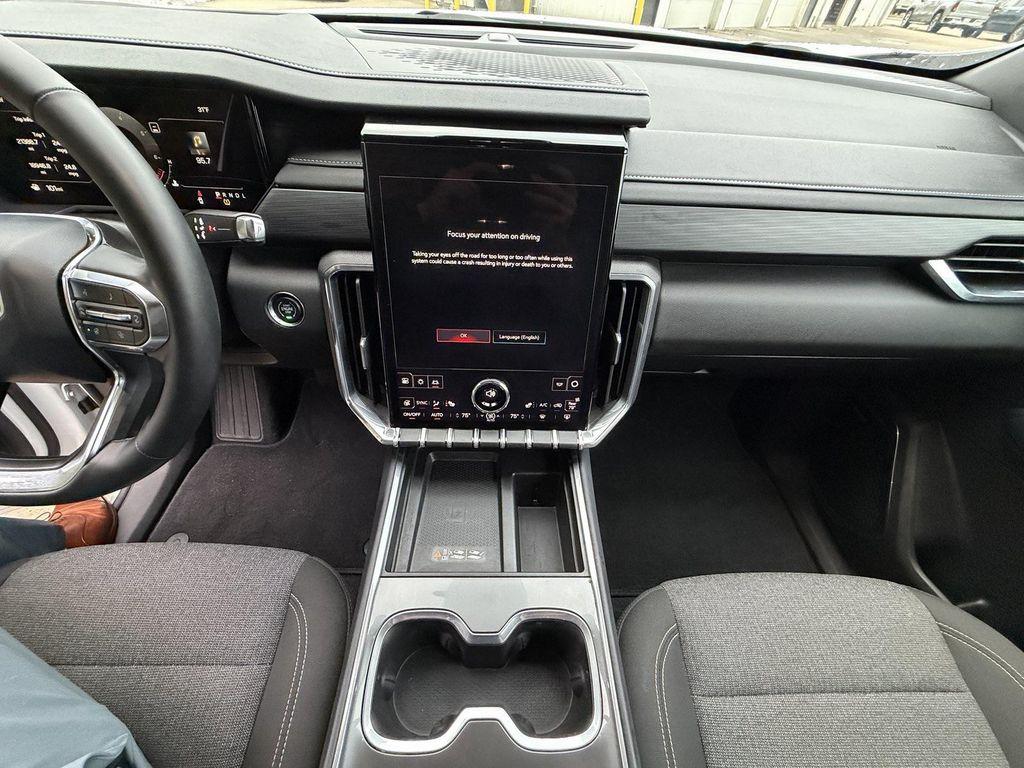 used 2025 GMC Acadia car, priced at $31,800