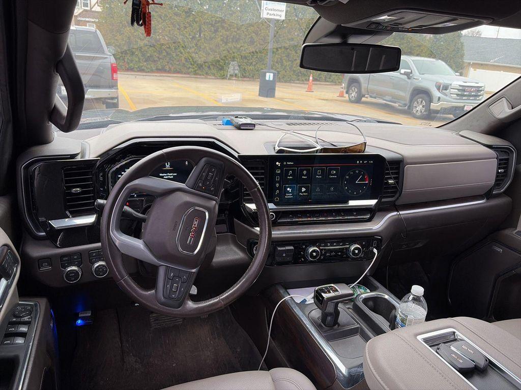 used 2022 GMC Sierra 1500 car, priced at $37,400