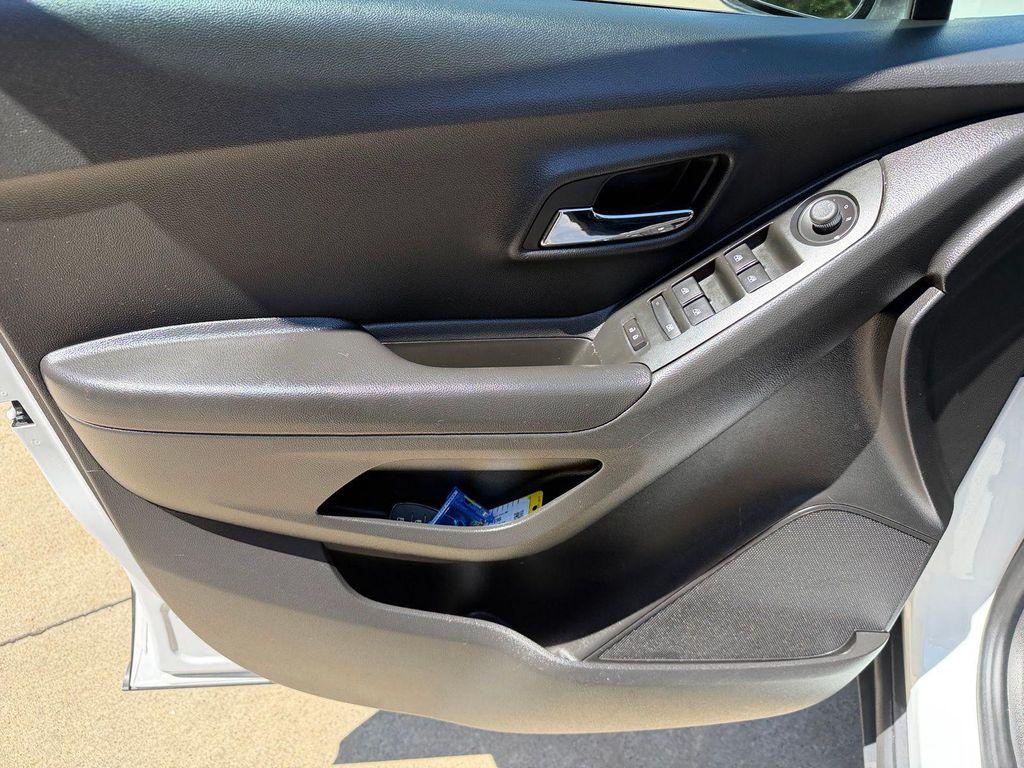 used 2021 Chevrolet Trax car, priced at $15,960
