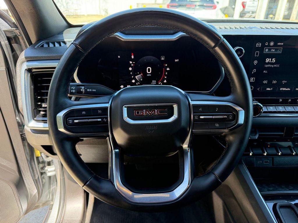 used 2023 GMC Canyon car, priced at $33,200