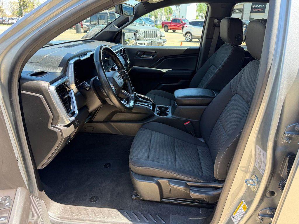 used 2023 GMC Canyon car, priced at $33,200