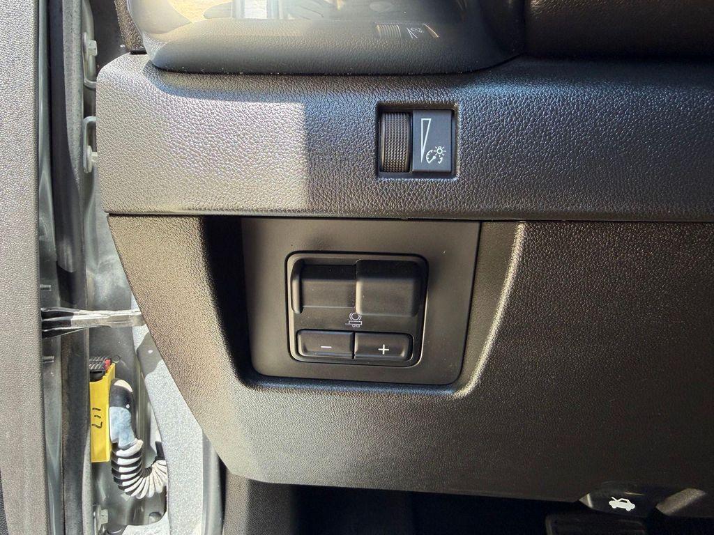 used 2023 GMC Canyon car, priced at $33,200