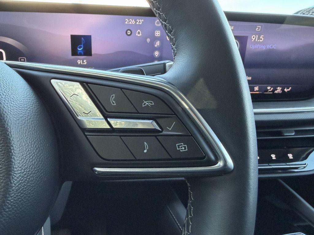 used 2025 Buick Envision car, priced at $26,200