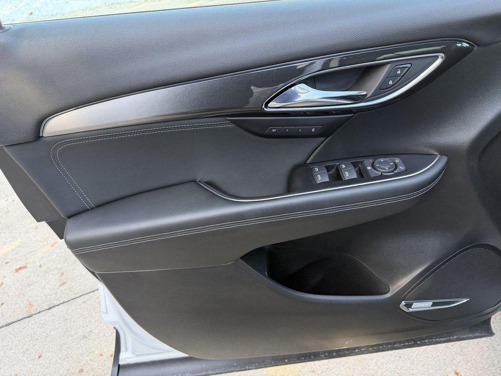 used 2025 Buick Envision car, priced at $26,200