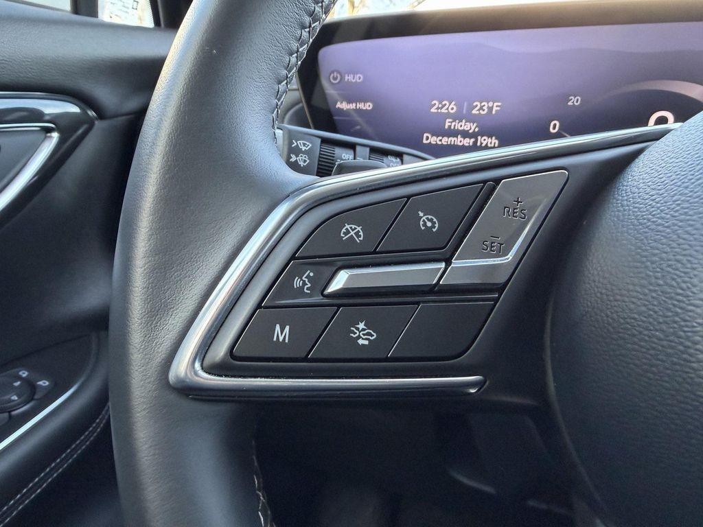 used 2025 Buick Envision car, priced at $26,200