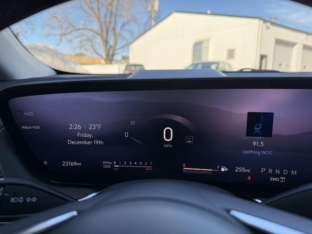 used 2025 Buick Envision car, priced at $26,200