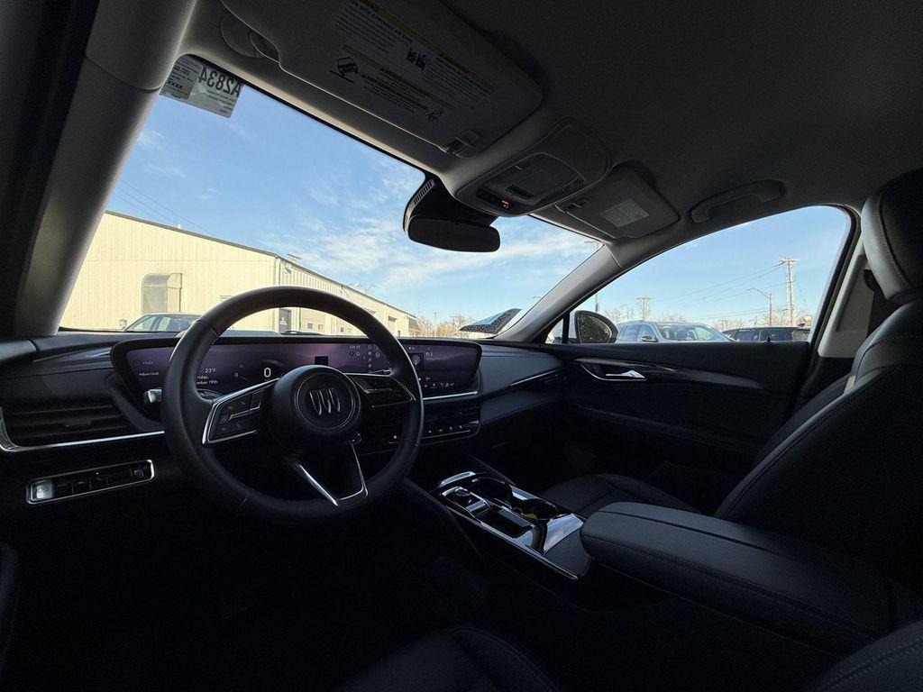 used 2025 Buick Envision car, priced at $26,200