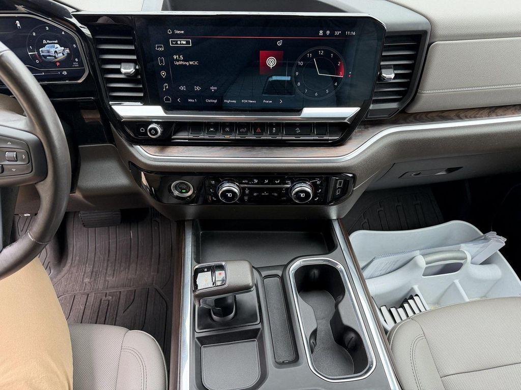 used 2022 GMC Sierra 1500 car, priced at $42,800