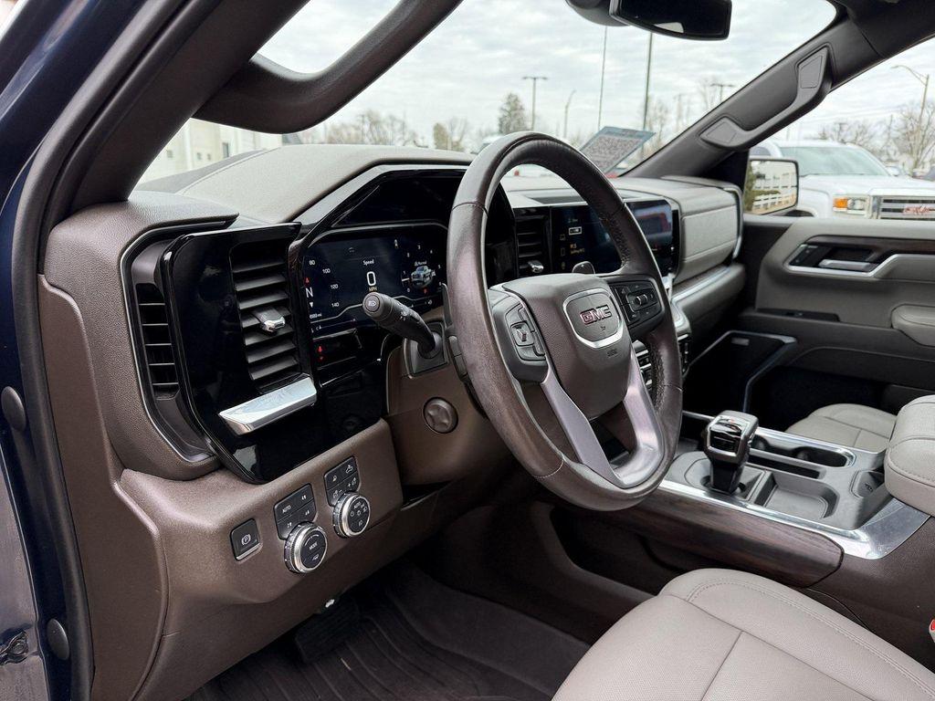 used 2022 GMC Sierra 1500 car, priced at $42,800