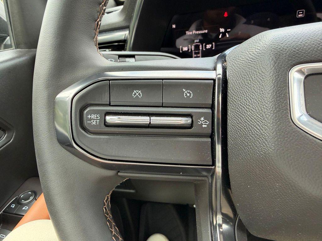 used 2025 GMC Canyon car, priced at $46,900
