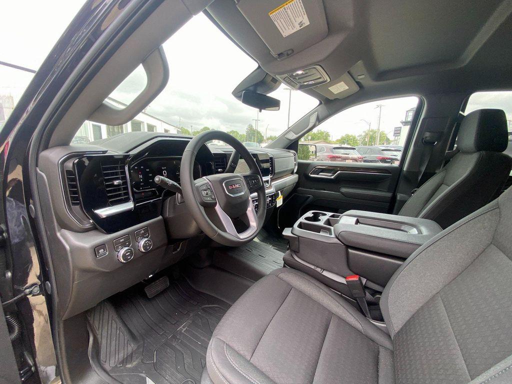 new 2026 GMC Sierra 1500 car, priced at $47,214