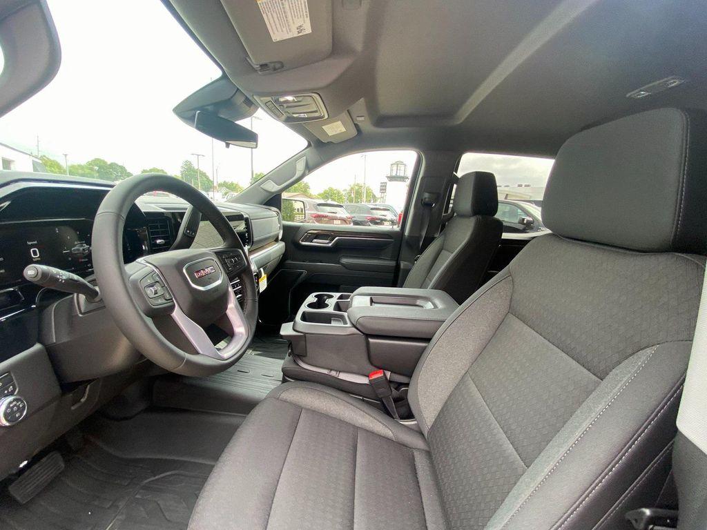 new 2026 GMC Sierra 1500 car, priced at $47,214