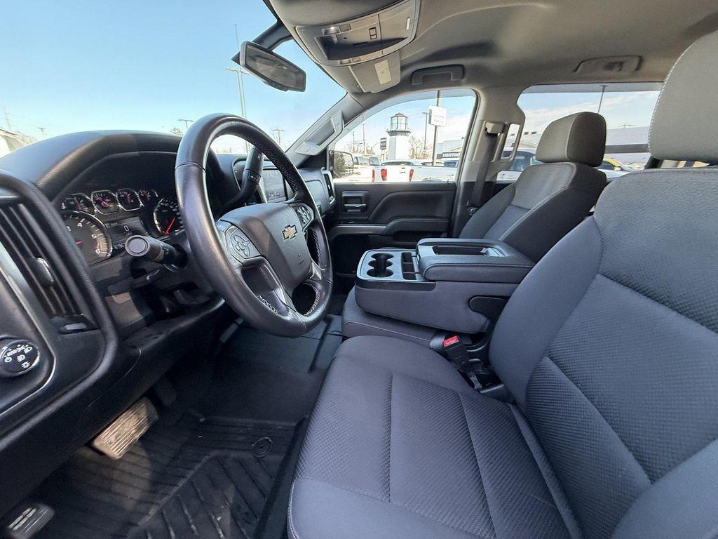used 2018 Chevrolet Silverado 1500 car, priced at $32,760