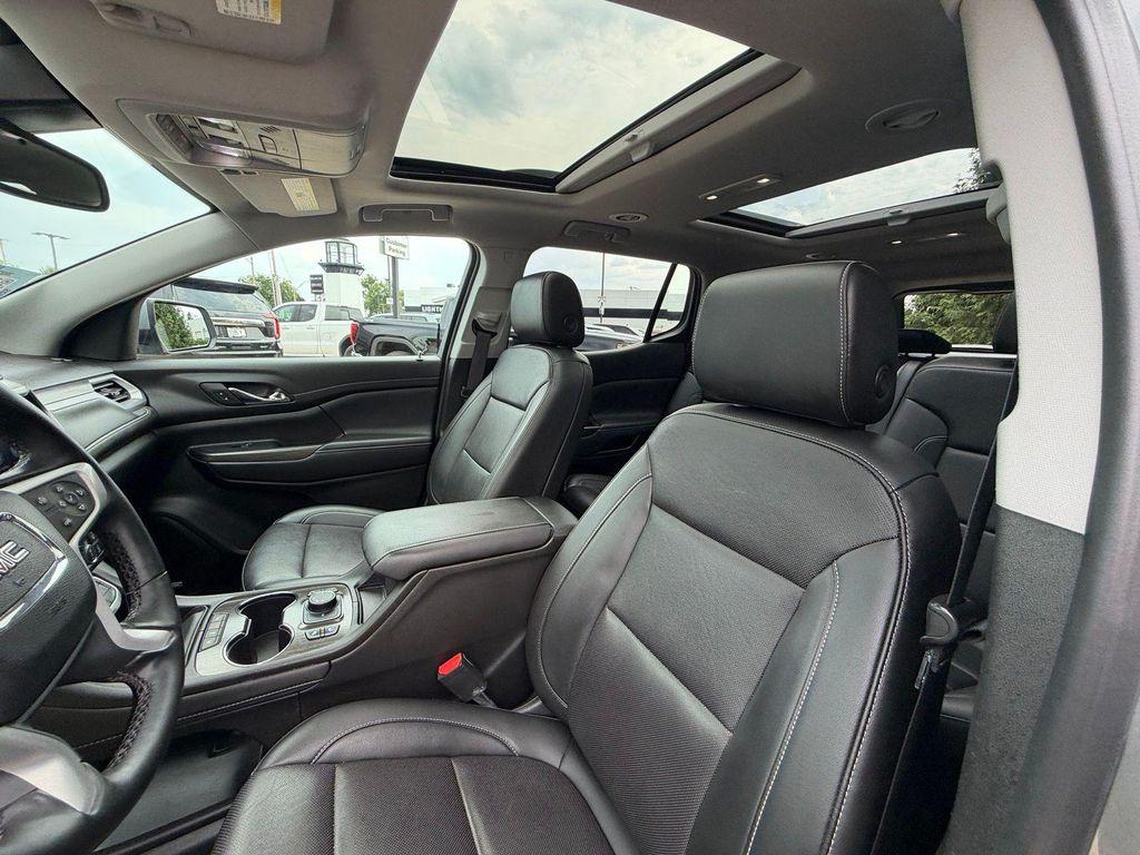 used 2023 GMC Acadia car, priced at $33,012