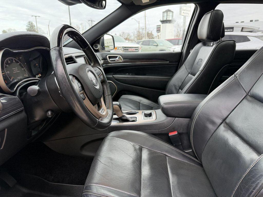 used 2017 Jeep Grand Cherokee car, priced at $14,400