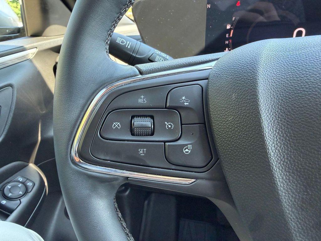 used 2025 Buick Envista car, priced at $27,312