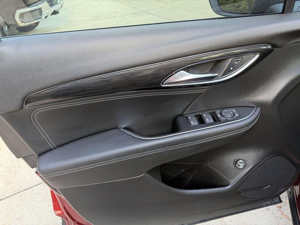 used 2023 Buick Envision car, priced at $25,900