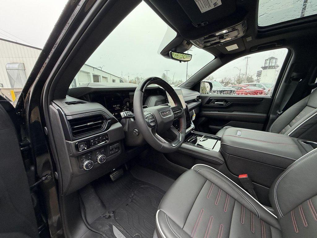 new 2025 GMC Yukon car, priced at $95,805