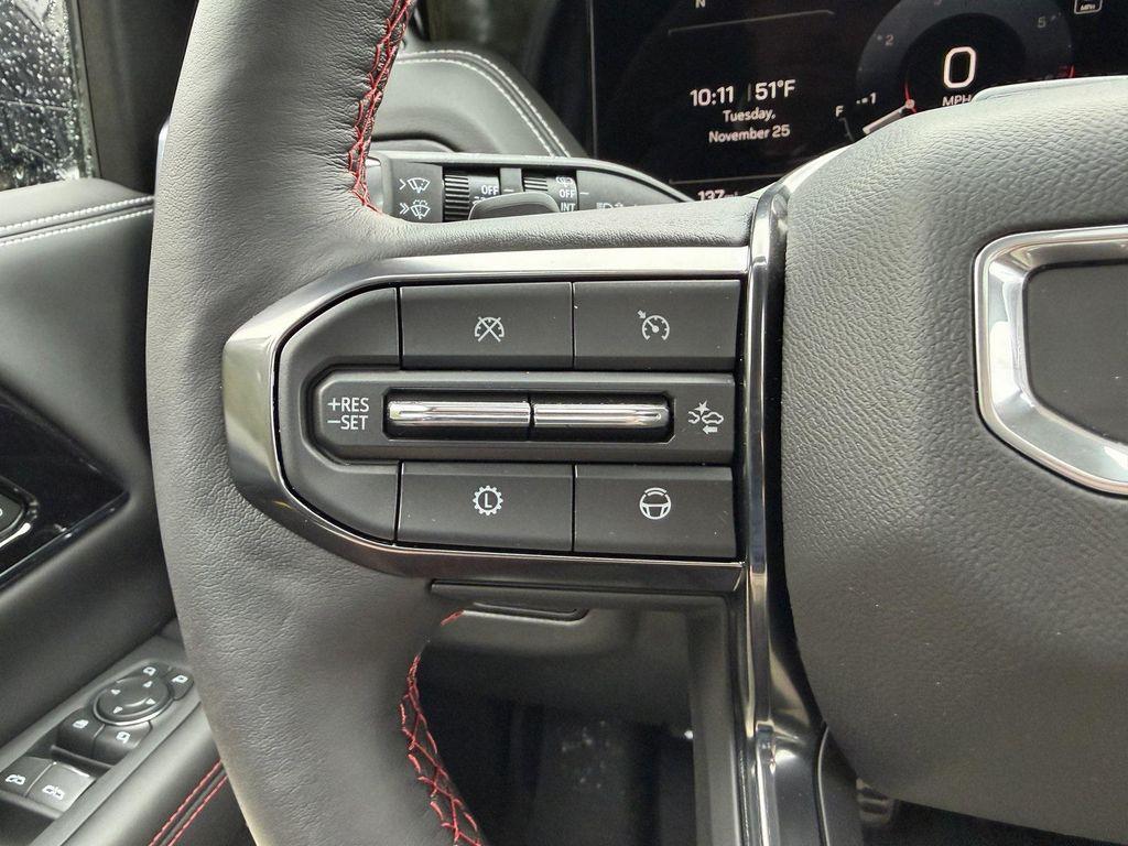 new 2025 GMC Yukon car, priced at $95,805