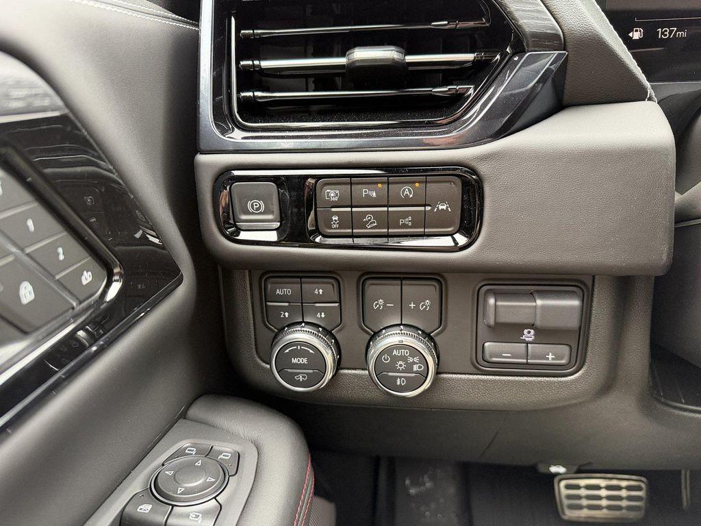 new 2025 GMC Yukon car, priced at $95,805